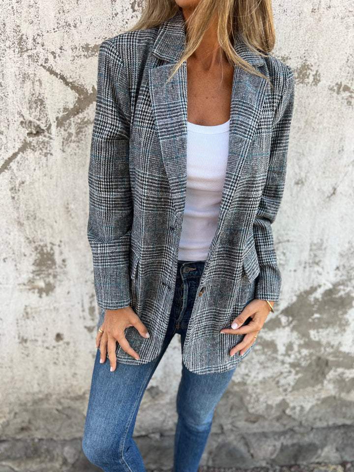 KIARA | ELEGANT BLAZER