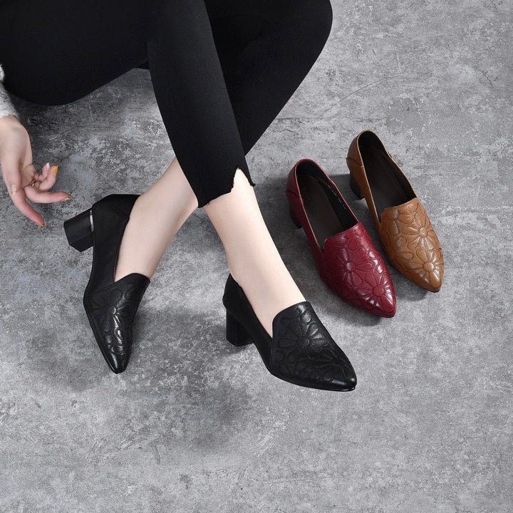 OLENE | SOFT VEGAN LEATHER EMBROIDERED PUMPS