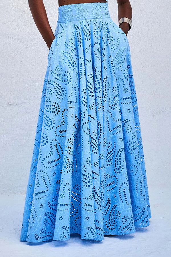 INESA | TWO-PIECE SET WITH EMBROIDERY AND HIGH-WAIST MAXI SKIRT
