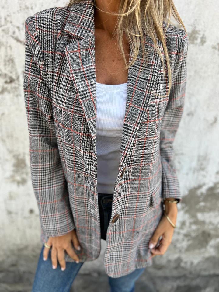 KIARA | ELEGANT BLAZER