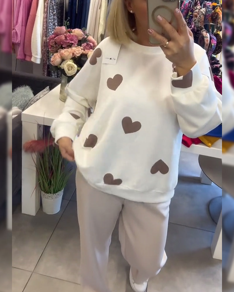 LOVE | COSY SWEATER WITH HEARTS