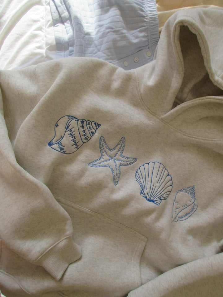 CAPRICE | SWEATSHIRT WITH SHELLS