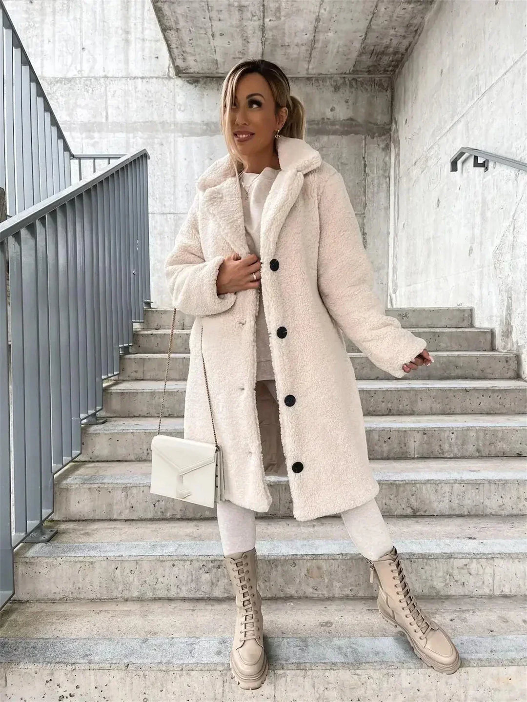 ALEXA | COSY TEDDY-STYLE JACKET