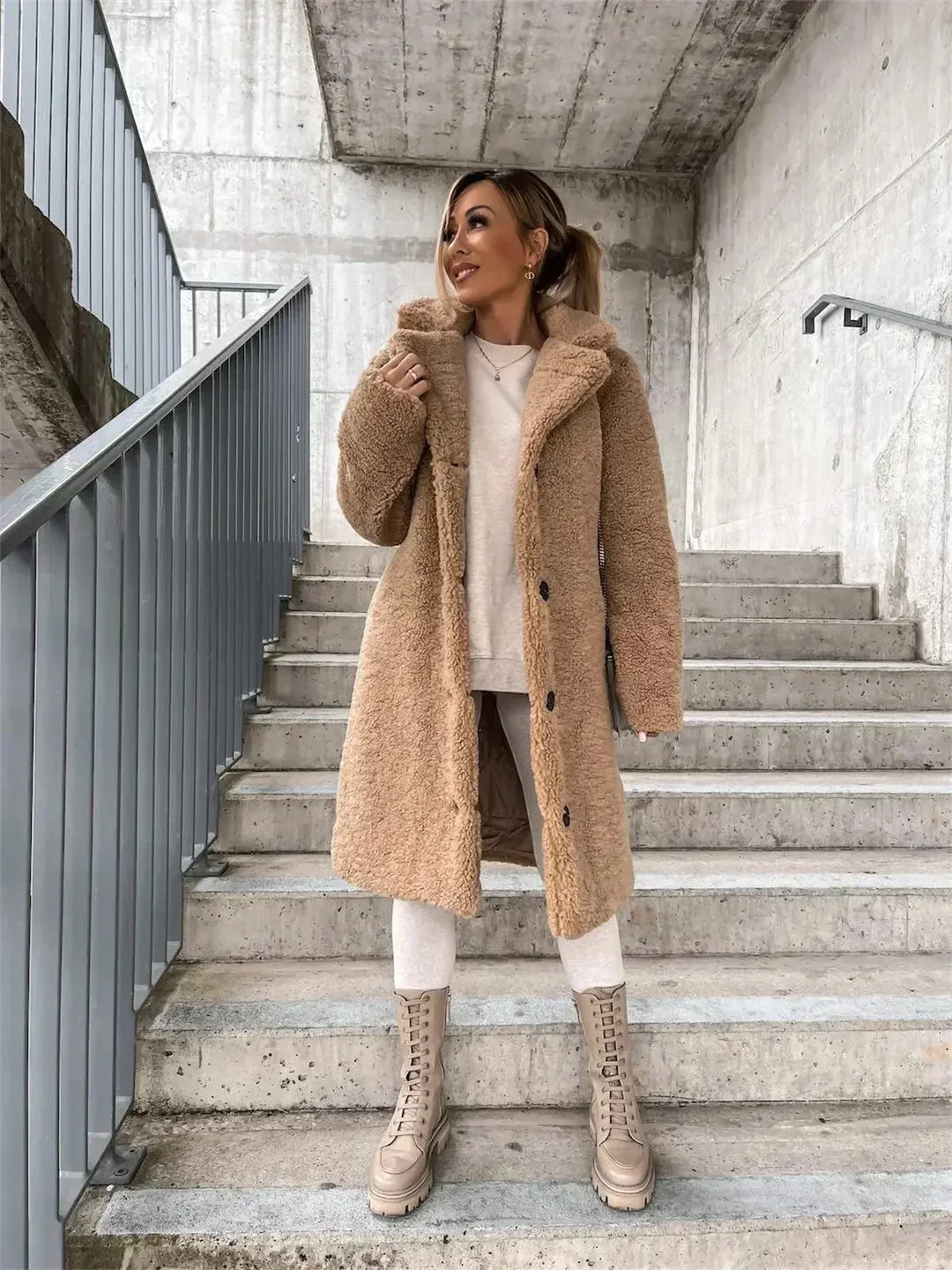 ALEXA | COSY TEDDY-STYLE JACKET