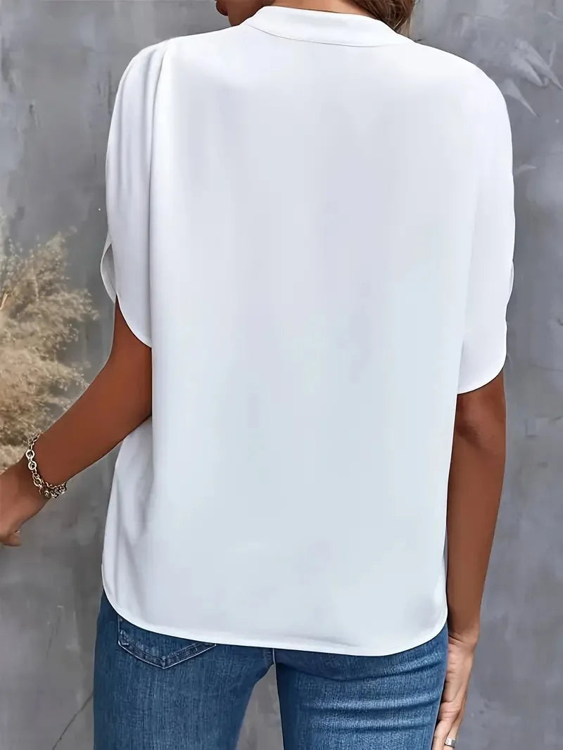 MAELINE | ELEGANT BLOUSE WITH V-NECKLINE