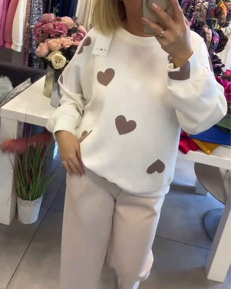 LOVE | COSY SWEATER WITH HEARTS