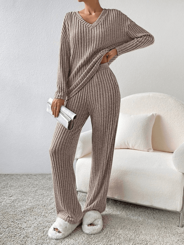 FENNA | COSY & COMFORTABLE TWO-PIECE SET